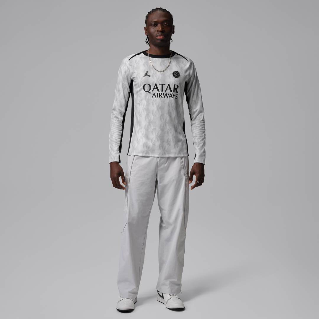 Paris Saint-Germain Jordan Brand Men's Long Sleeve Pre-Match Dri-FIT Top - Black