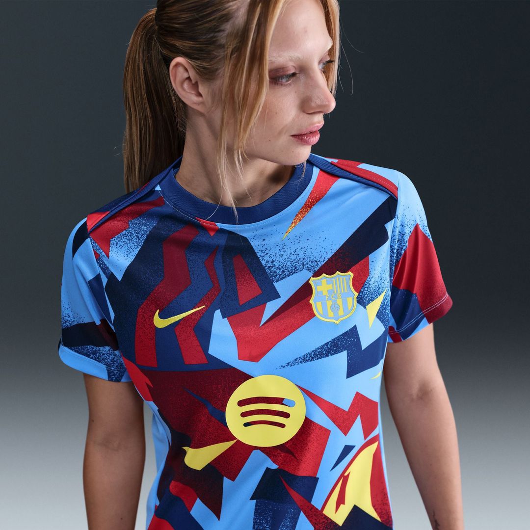 Barcelona Nike Women's 2025/26 Academy Pro Pre-Match Performance Dri-FIT Top - Blue