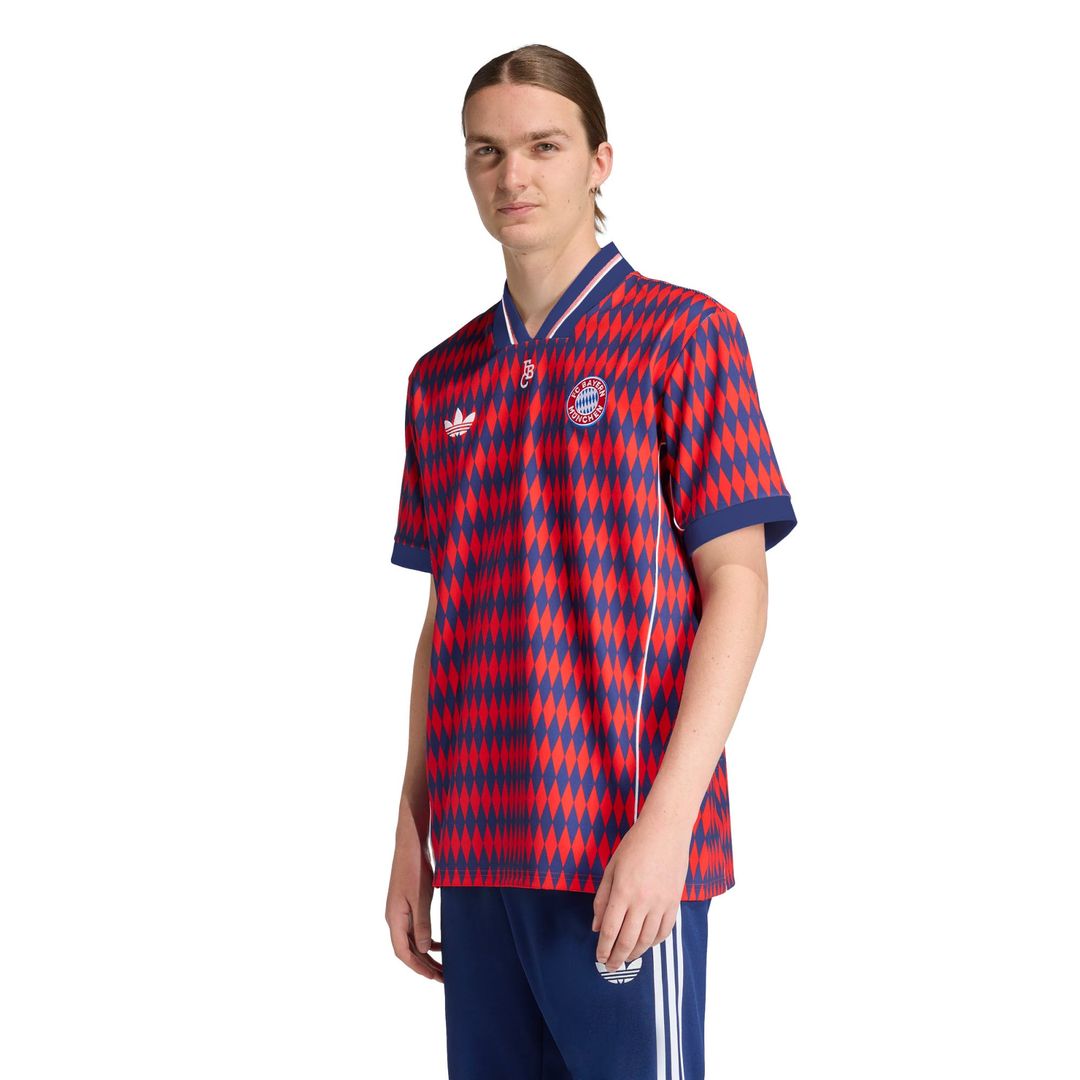Bayern Munich adidas Unisex Lifestyler Fashion Jersey - Red