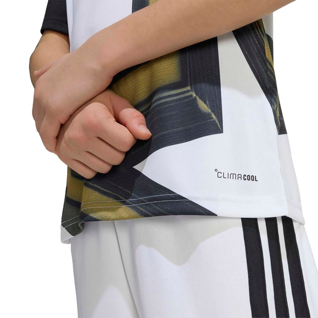 Juventus adidas Youth 2026/27 Home Pre-Match Training Jersey - White